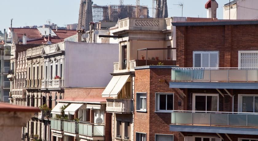 Ainb Sagrada Familia Apartments Барселона Экстерьер фото